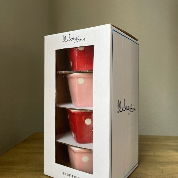 BLUEBERRY COVE POLKA DOT HEART BOWLS SET of 4 - Picture 2 of 3